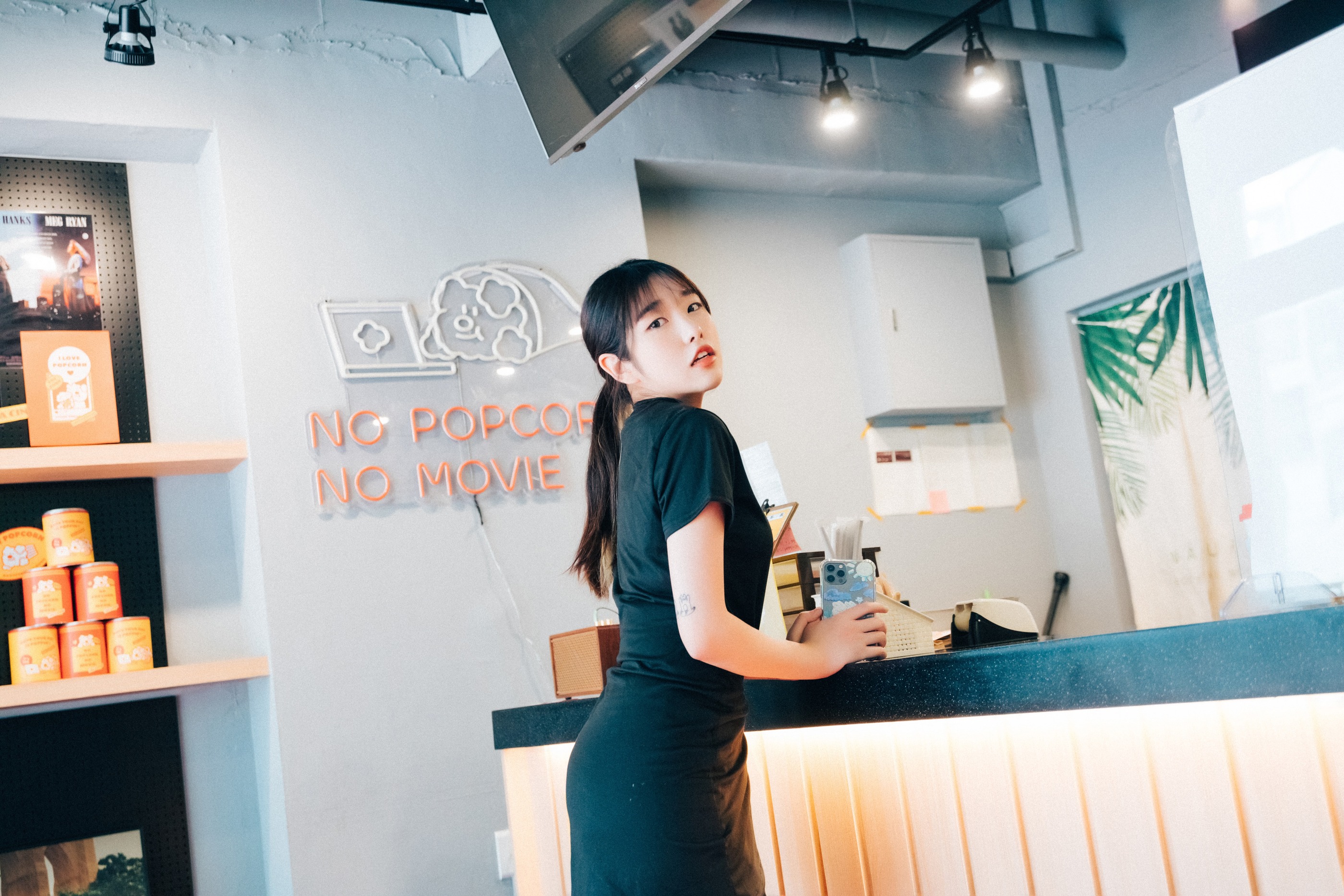图片[1]-Sonson손손 – NO.037 Sonson(손손) Loozy-Cinema Girl[78P]-XikXak